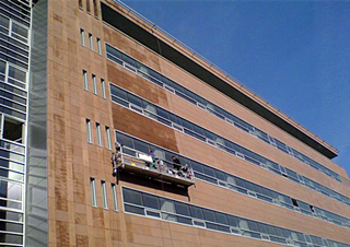 Panelfelújítás függesztett hídból